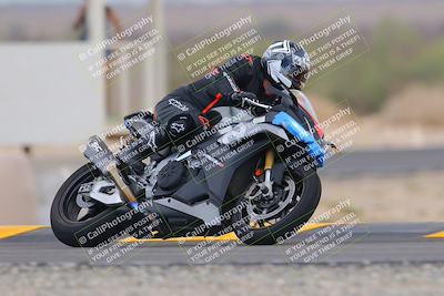 media/Sep-11-2022-SoCal Trackdays (Sun) [[81b7e951af]]/Turn 7 (1145am)/